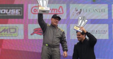 Hugo Espinosa festejó en La Plata